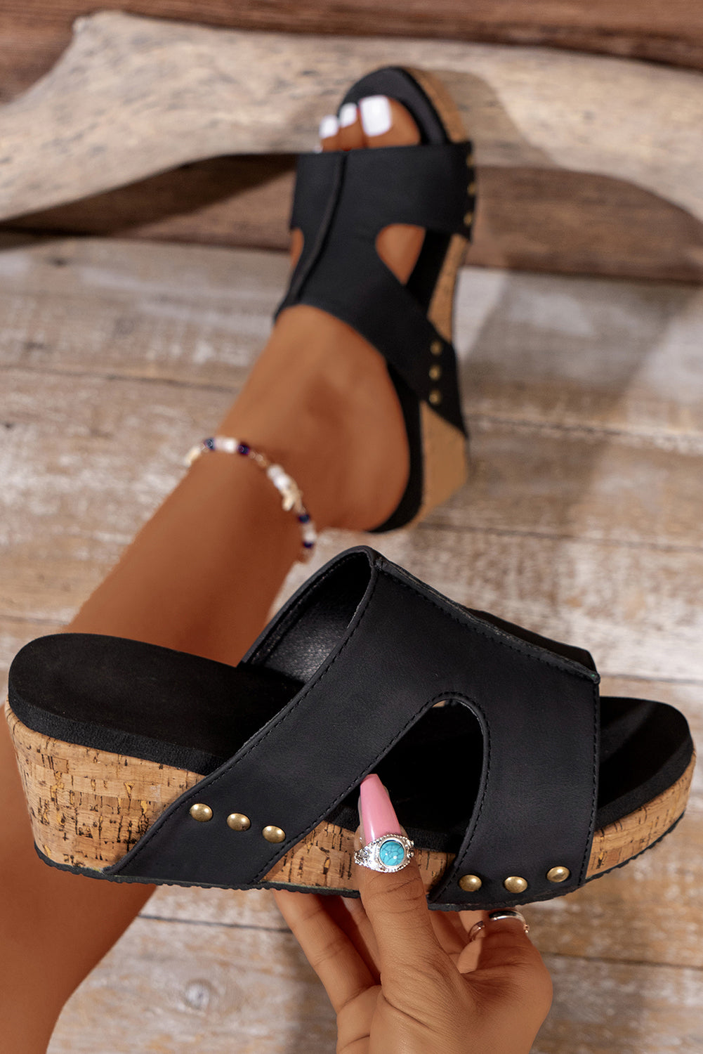 Black Cut Out Rivet Slip-on Wedge Slippers