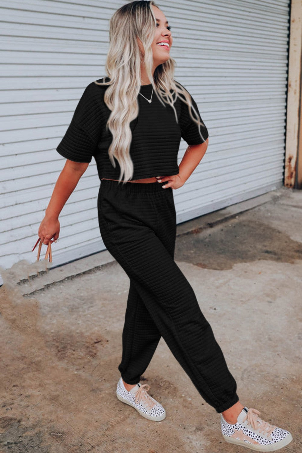 Black Textured Cropped Tee and Jogger Pants Set