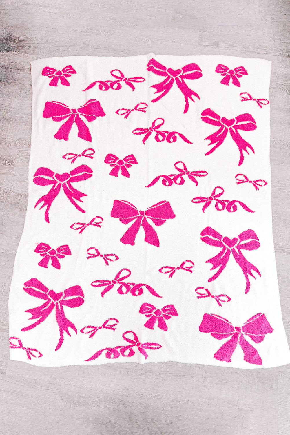 White 127*152cm Bow Printed Cozy Soft Throw Blanket