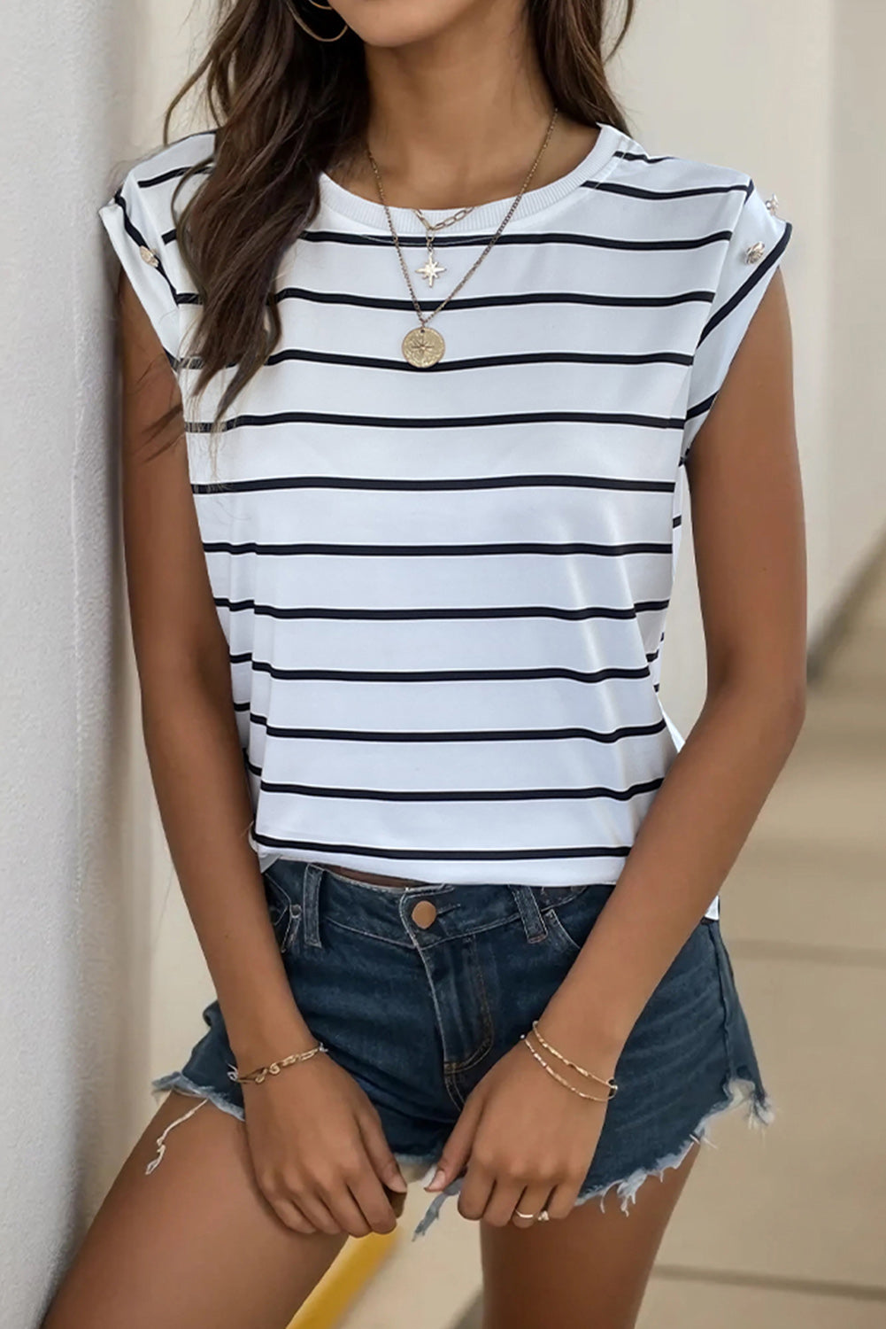 White Casual Stripe Buttoned Detail Round Neck T Shirt